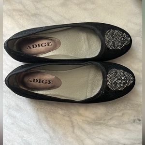 Adige Skull Flats